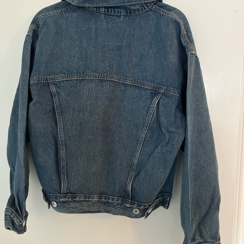 Levi's Classic 90’s Trucker Blue Jean Jacket - Picture 2 of 2